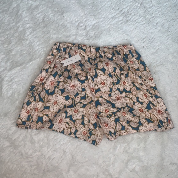 NWT anthro high rise tie front skirted short - Picture 4 of 6